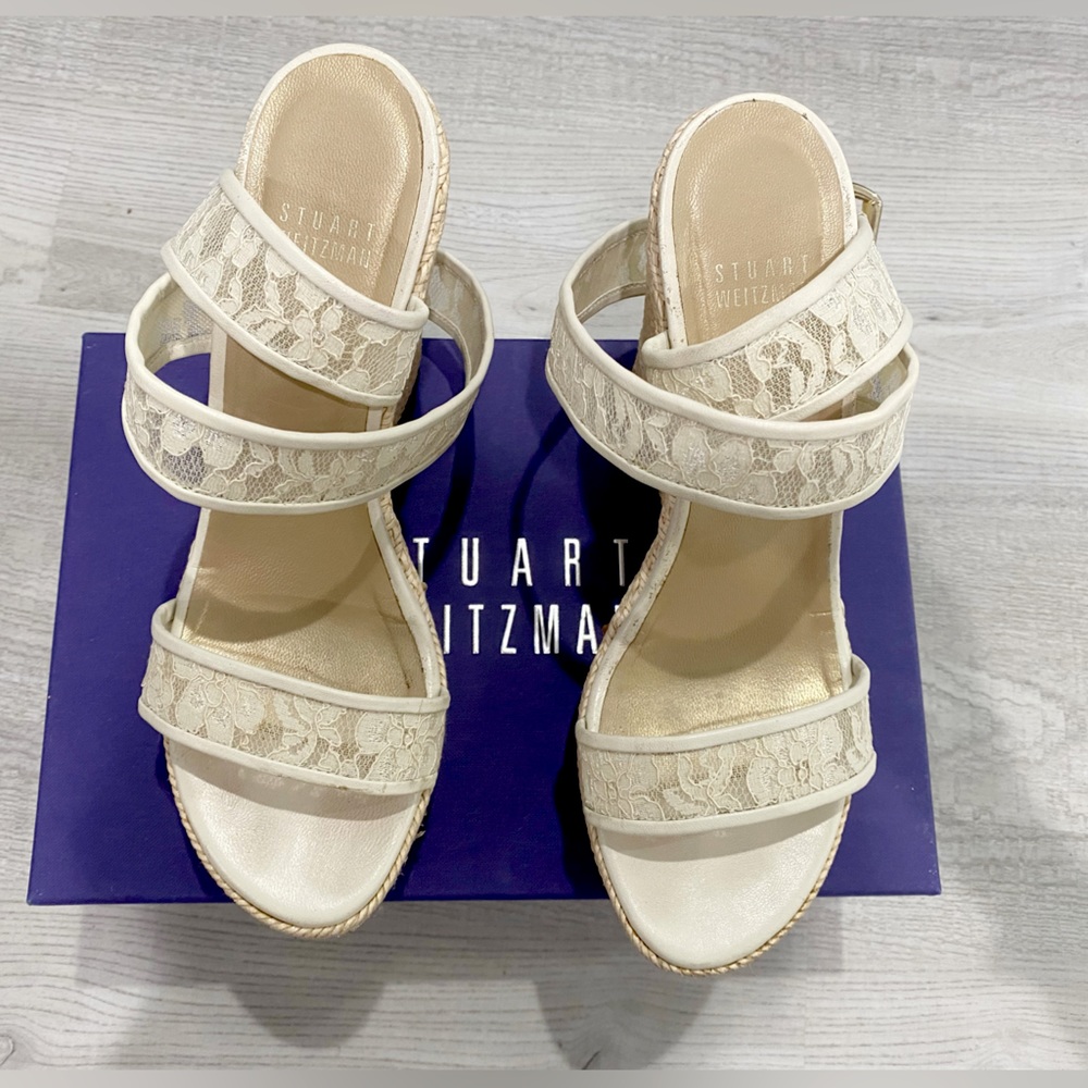 Stuart Weizman Guipure Lace Wedges